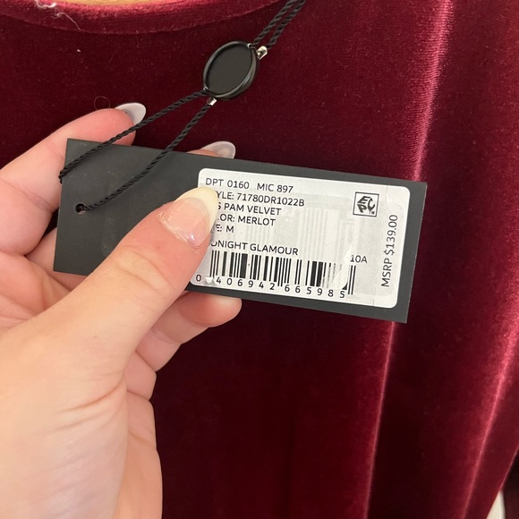 Gianni Bini Pam Velvet Merlot Dress Size Medium - Picture 4 of 5